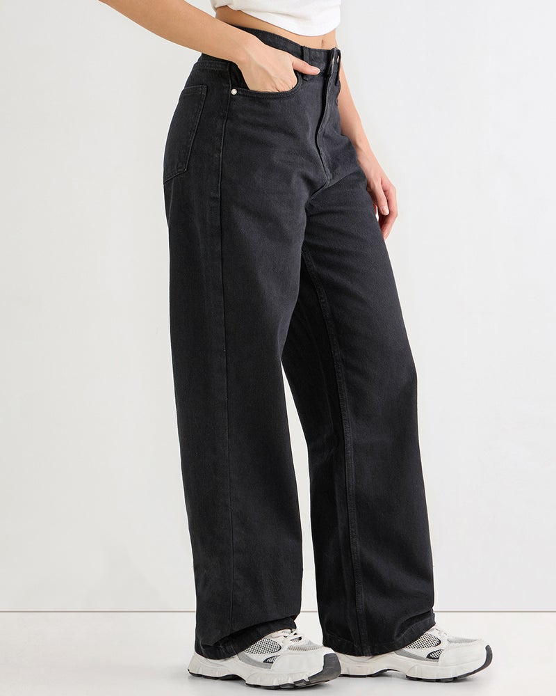 bewakoof Women's Black Baggy Straight Fit Jeans - Image 3